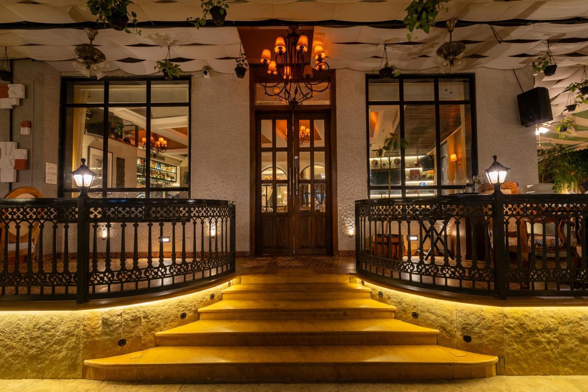 Arnna Hotel - Goregaon Bombay Exterior foto
